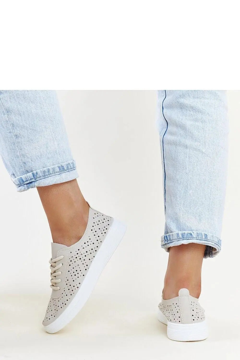  Baskets model 207322 Solea 